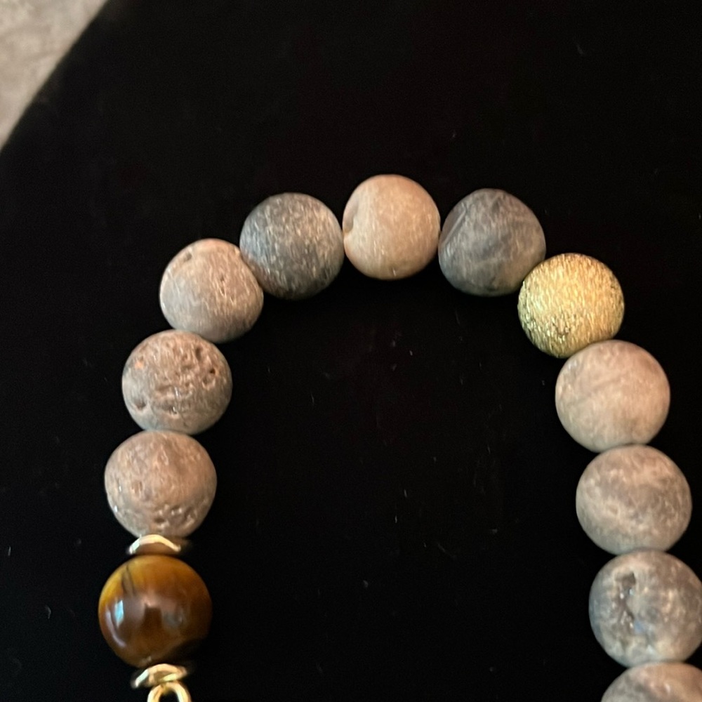 Druzy Tigers Eye Natural Stones Gold Tone Bracelet by Lavender Blue - Picture 6 of 9
